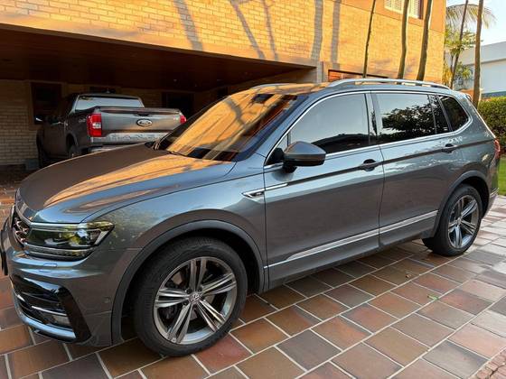 VOLKSWAGEN TIGUAN 2.0 350 TSI GASOLINA ALLSPACE R-LINE 4MOTION DSG VOLKSWAGEN TIGUAN 2.0 350 TSI GASOLINA ALLSPACE R-LINE 4MOTION DSG